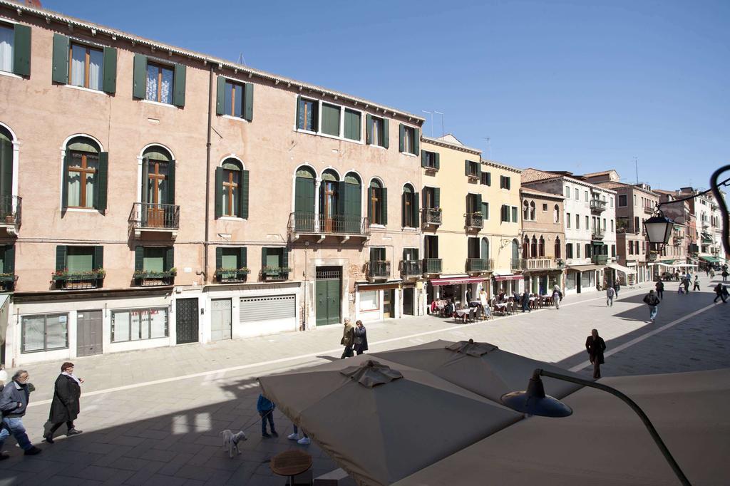 Ca Dell'Ambasciatore Venesia Bagian luar foto