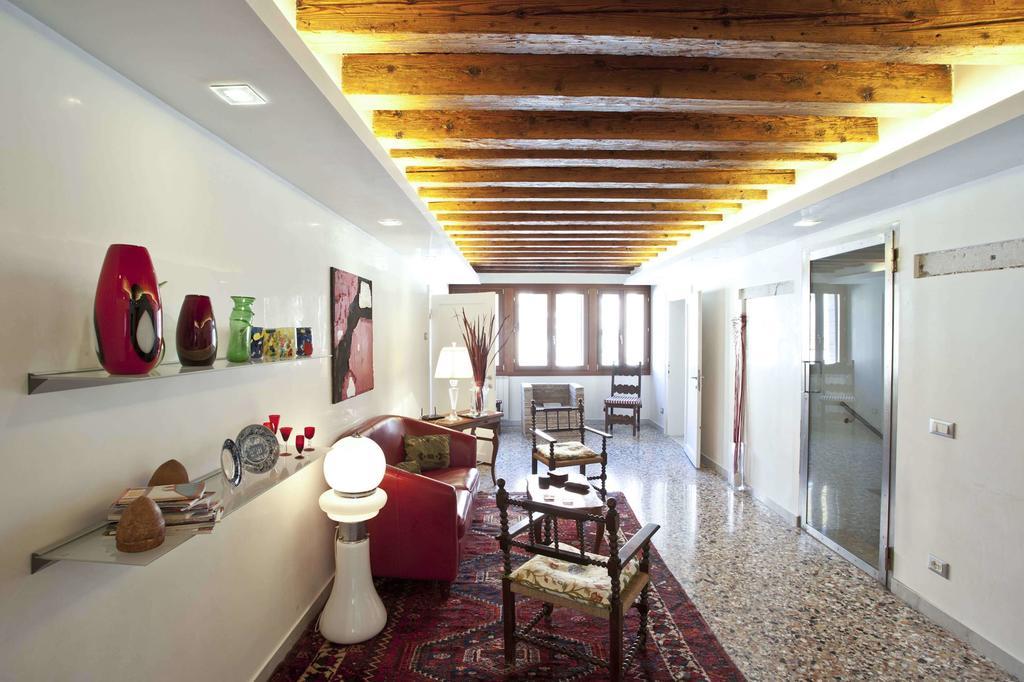 Ca Dell'Ambasciatore Venesia Bagian luar foto
